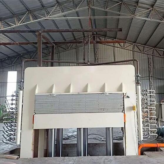 Plywood Hot Press Machine